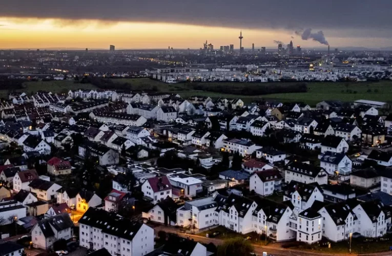 Hersh: 2023 nyara és ősze katasztrófa lesz Európa számára