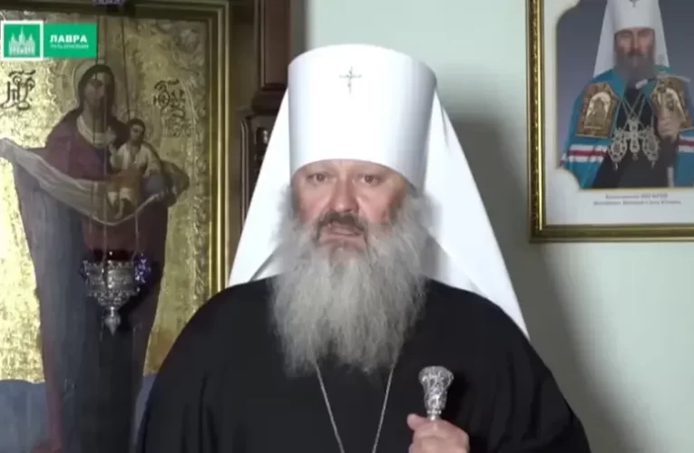 Megátkozta Zelenszkijt az ukrán ortodox egyház egyik metropolitája