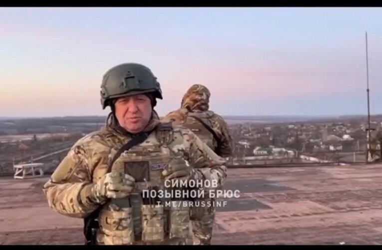 Prigozsin Zelenszkijnek: az orosz erők gyakorlatilag körülzárták Bahmutot, engedje haza az öreg és gyerekkorú ukrán katonákat