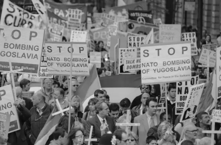 Hogyan alkalmazza az USA és a NATO az 1990-es évek jugoszláviai háborúinak forgatókönyvét Ukrajnában?