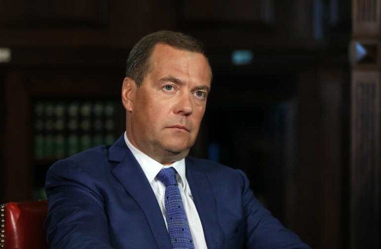 Levédia krónikása: Dmitrij Medvegyev az Ukrajnába ölt dollár tízmilliárdokról
