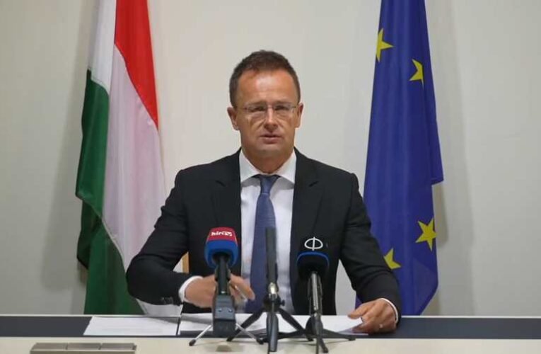 Szijjártó: háborús hangulat van az EU-ban, a többség támogatja a fokozott fegyverszállításokat
