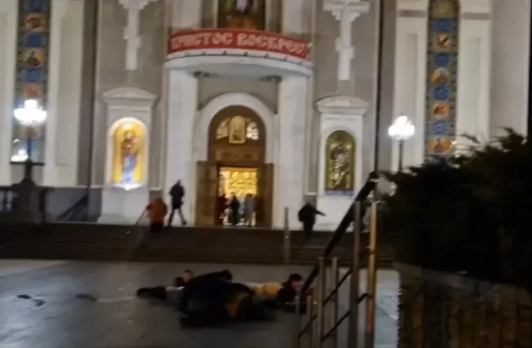 A donyecki székesegyházat lőtték az ukránok a húsvéti istentisztelet alatt, áldozatok