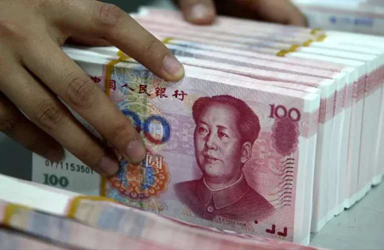 Az orosz Sberbank megkezdte a kínai jüan felhalmozását