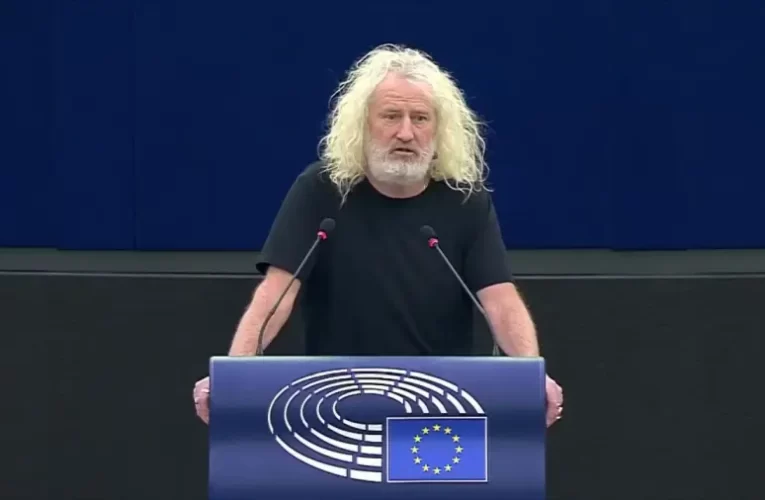 EP képviselő: Zelenszkij a felelős Ukrajna pusztulásáért és százezrek haláláért