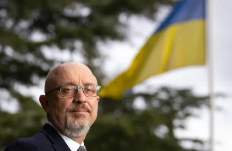 Alakul ez: az ukrán védelmi miniszter nekiment a nyugatnak és Merkelt okolta a kialakult helyzetért