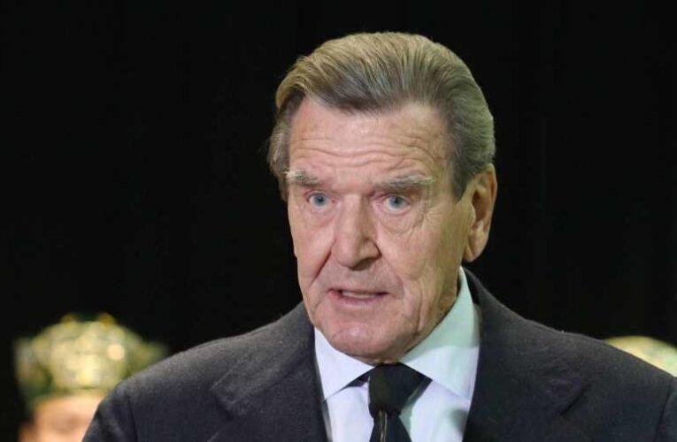 Gerhard Schröder ellen nyomoz a lengyel ügyészség