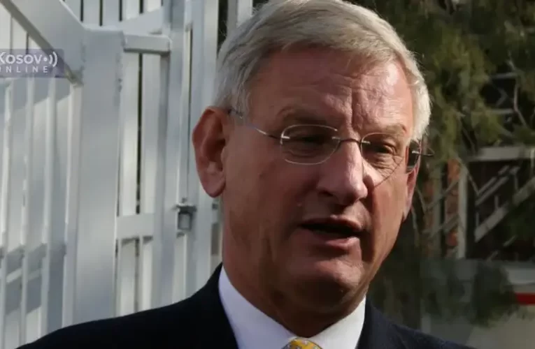 Bildt: Pristina megtette az első lépéseket az eszkaláció felé Koszovó északi részén