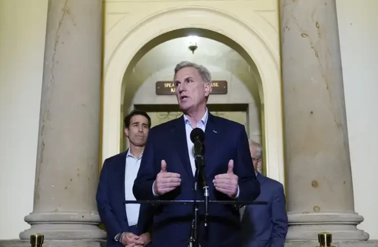 USA: Persze, hogy megemelték az adósságplafont…