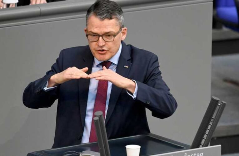 CDU-s politikus: Berlinnek is támogatnia kell Ukrajnát nagy hatótávolságú rakétákkal