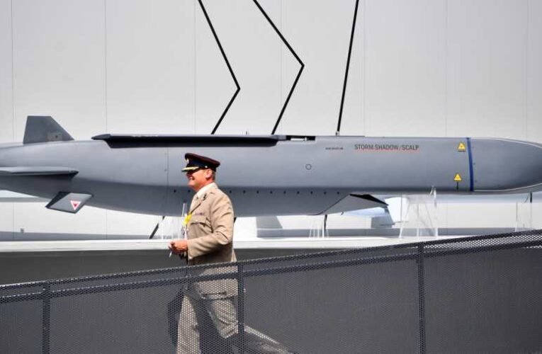 Washington „megkönnyebbült”, hogy az Egyesült Királyság lépi át a vörös vonalat Ukrajna miatt