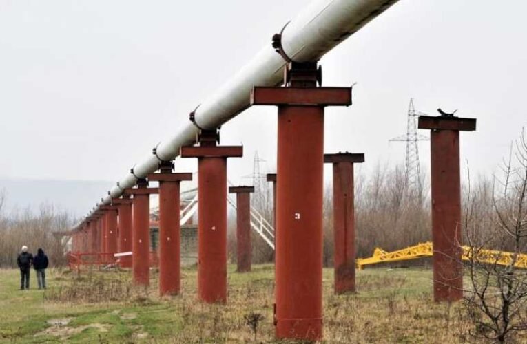 Tényleg tönkretenné a magyar ipart a Barátság kőolajvezeték felrobbantása?