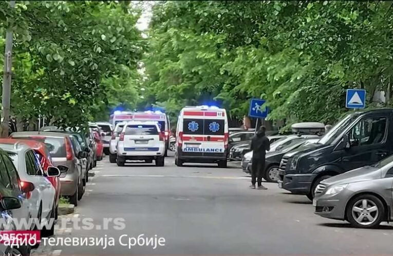 Lövöldözés egy belgrádi iskolában – diák és tanár áldozatok is vannak