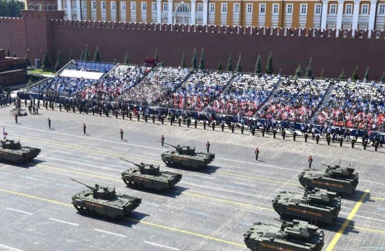 Több külföldi állam és kormányfő vesz részt a moszkvai díszszemlén