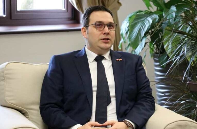 Kiakadt a cseh külügyminiszter Orbán hitlerezésére