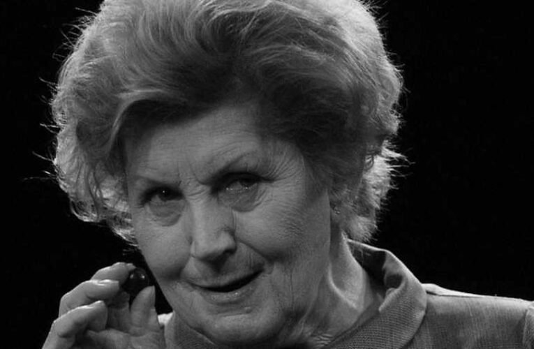 Meghalt Máthé Erzsi, a nemzet színésze