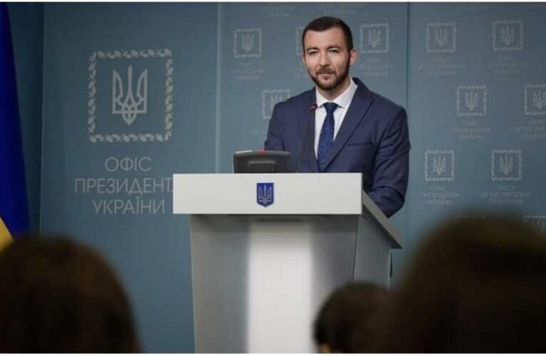 Ukrán elnöki iroda: Washington valóban engedélyezte bizonyos oroszországi célpontok támadását