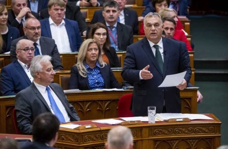 Orbán: A törvények betartása ellen bujt fel a baloldal