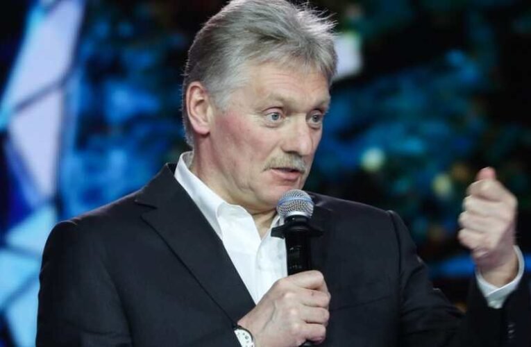 Peszkov: Moszkva kemény választ ad, miután London további fegyvereket szállít Ukrajnának