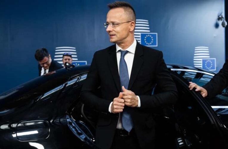 „Itt mindenki hülye?” – megdöbbentő nemzetközi helyzetről számolt be Szijjártó Péter (videó)