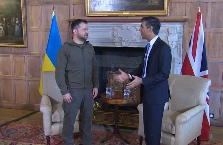 Ukrajna – Tudósítói jelentés a katonai és a diplomáciai frontról