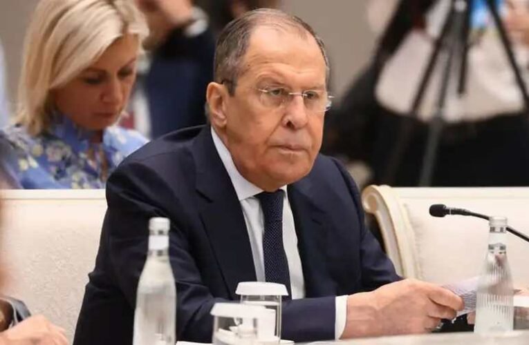 Biden és Zelenszkij zavaros gondolatairól beszélt az orosz külügyminiszter