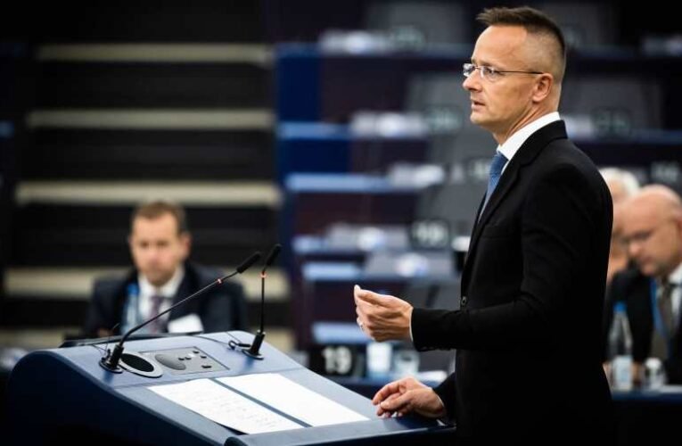 Szijjártó Péter alaposan helyretette az ukrán képviselőt