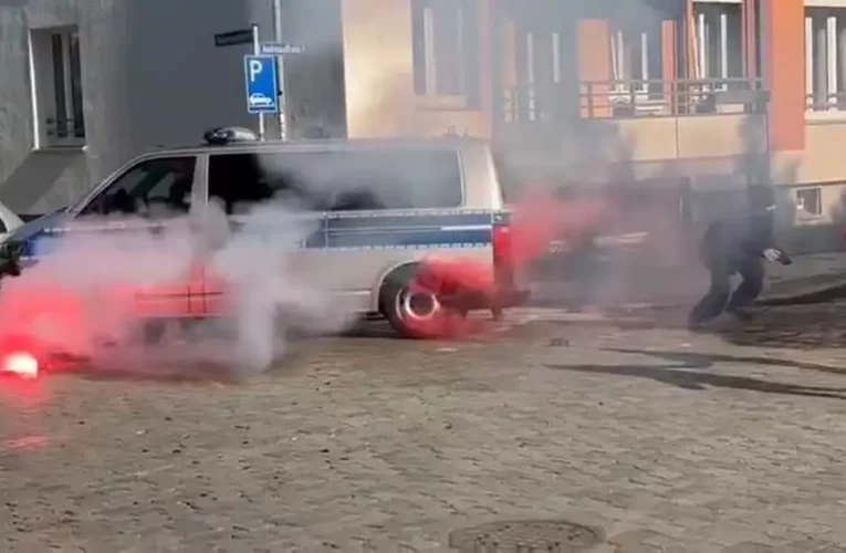 Tombol az antifa Németországban – Lipcsében több rendőr megsérült