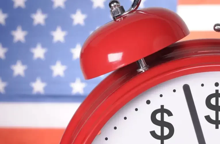 Ketyeg az óra – hamarosan megroppanhat az USA pénzügyi hegemóniája
