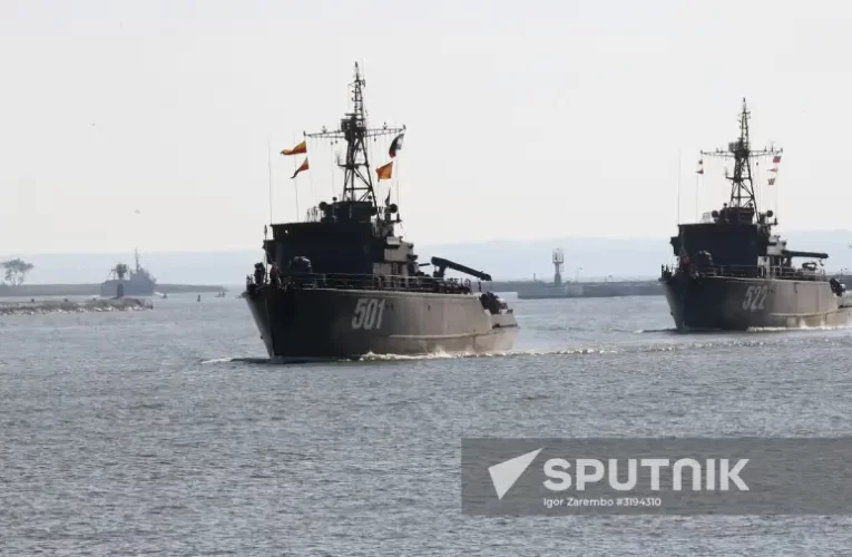 Az orosz csendes-óceáni flotta gyakorlatokat kezd több mint 60 hadihajó részvételével