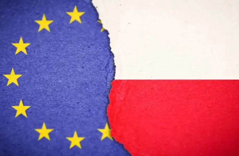 The Times: Rossz vége lehet az európai egységre nézve a lengyel népszavazásnak