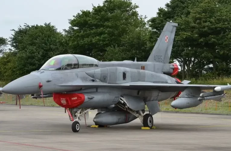 Morawiecki: Varsónak nincs elég F-16-osa vagy Patriot rendszere, hogy Ukrajnának adjon