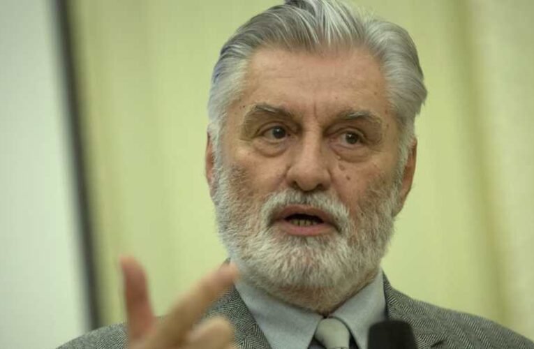 „A DK azért hallgatott június 4-én, mert becstelenek”