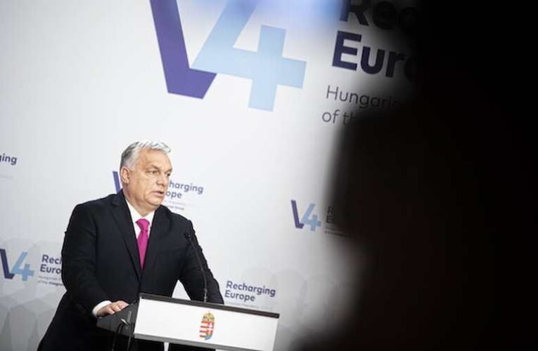 A V4 országok csúcstalálkozóján vesz részt Orbán Viktor