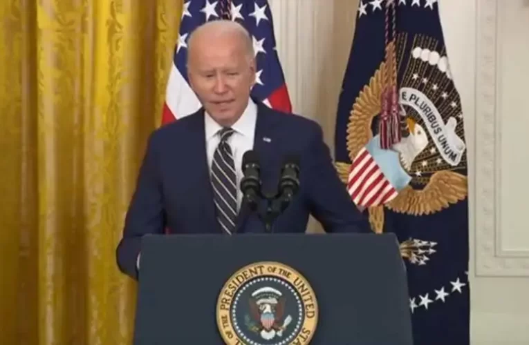 Trump hazaárulással vádolja Biden tanácsadóit