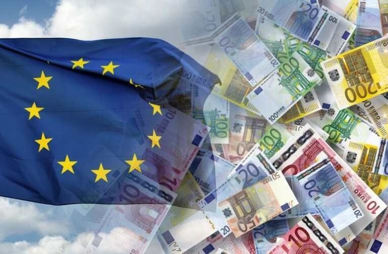 Financial Times: Jöhetnek az EU-s pénzek Magyarországra, ha hozzájárulunk Ukrajna támogatásához