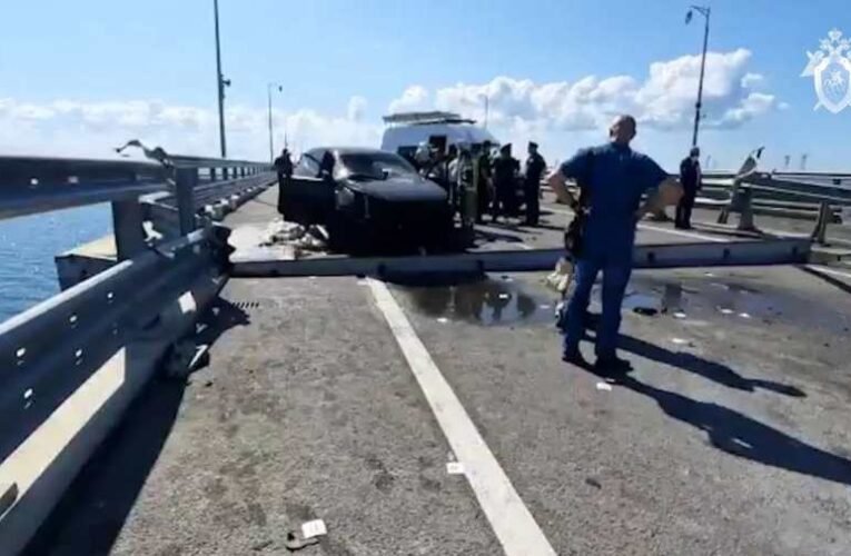 A brit titkosszolgálat „szabadúszói” segítettek Ukrajnának a Krími hidat megcélozni