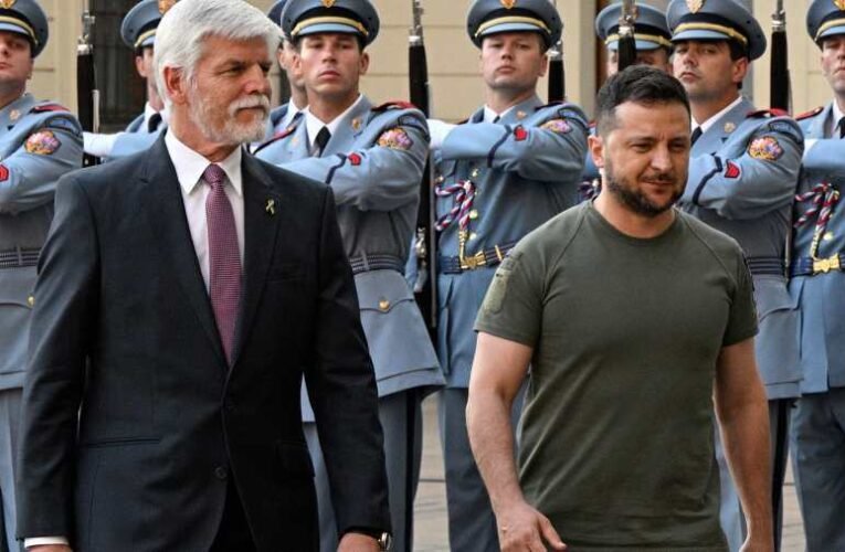 Csehország harci helikoptereket és lőszereket ad Ukrajnának