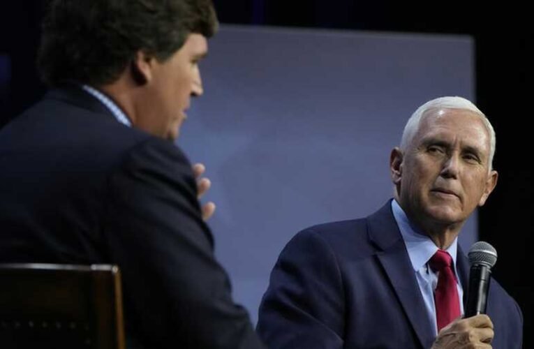 Tucker Carlson a republikánus jelölteket faggatta Ukrajnáról (+videók)