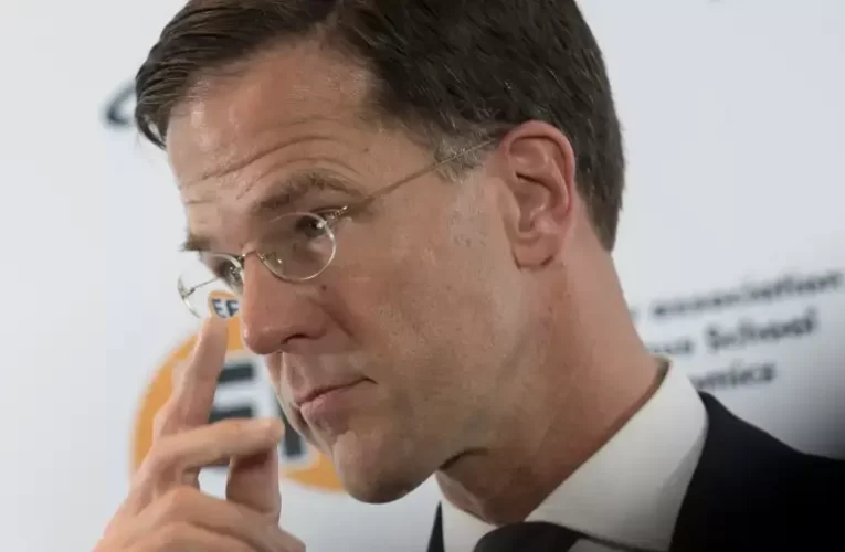Mark Rutte lemondását követően kiszáll a politikai életből is