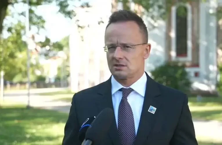 Szijjártó Péter: Győzött a felelősségtudat, sikerült elkerülni az ukrajnai háború eszkalációjának veszélyét (videóval)