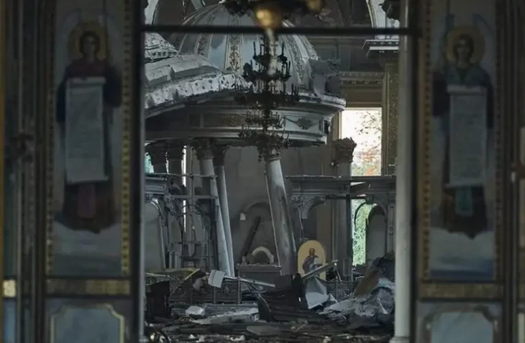 Kreml: az ukránok saját légvédelmi rakétája csapódott a székesegyházba