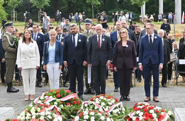 Lengyelország azt akarja, hogy az ukránok ismerjék el felelősségüket a volhíniai mészárlásokban