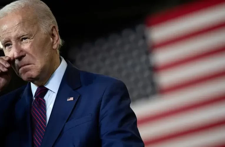 Joe Biden visszatér Washingtonba és szerdán nyilatkozatot tesz visszalépése körülményeiről