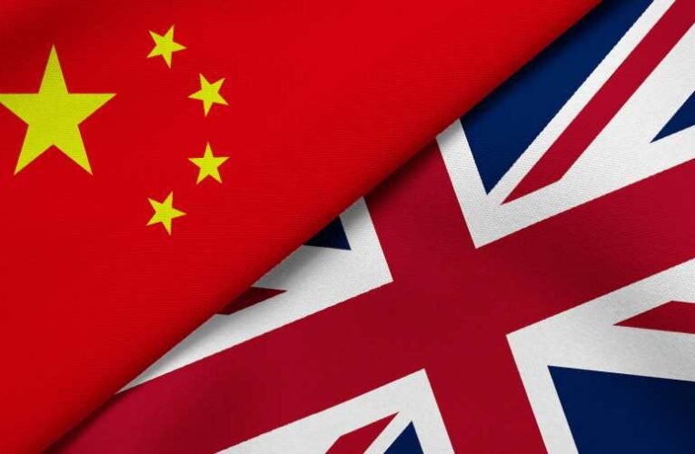 Fordulat: A The Times szerint Oroszországot és Kínát ezentúl nem lehet ellenséges államoknak nevezni