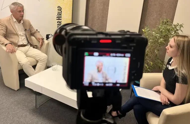 Földi László: Zelenszkij elérte a hazaárulás fokozatát (videó)