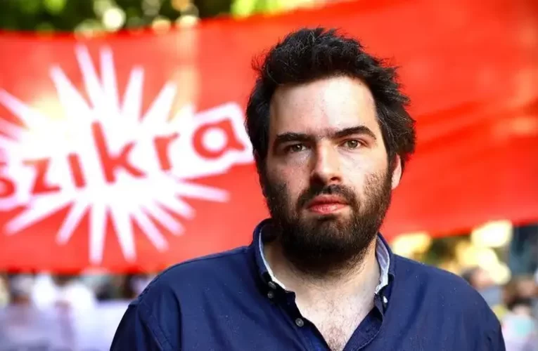 Sokba került, mégis érdektelenségbe fulladt a Szikra Mozgalom rendezvénye