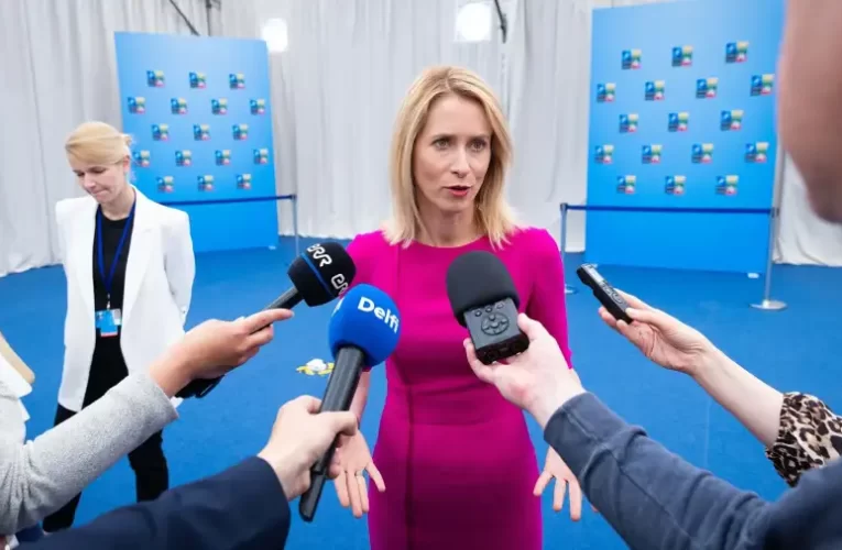 Nem hajlandó lemondani a botrányba keveredett észt miniszterelnök