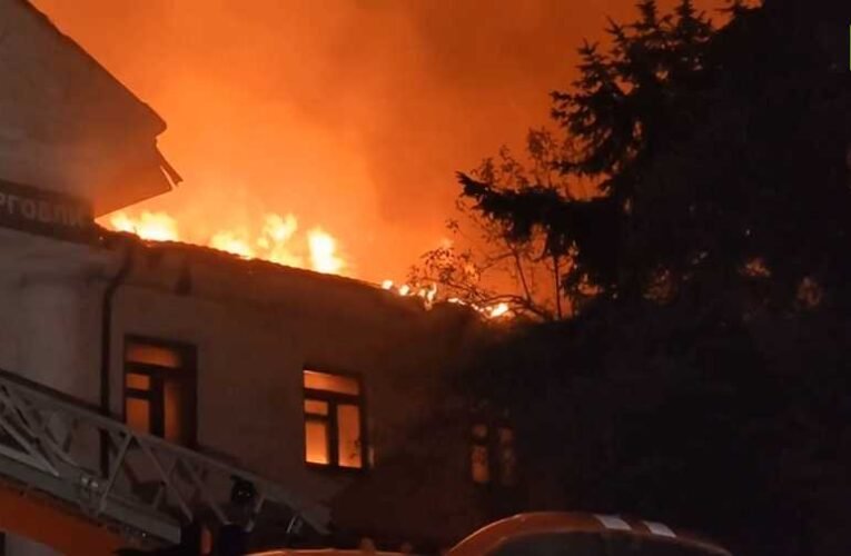 Ukrajna kazettás bombákkal lőtte Donyecket