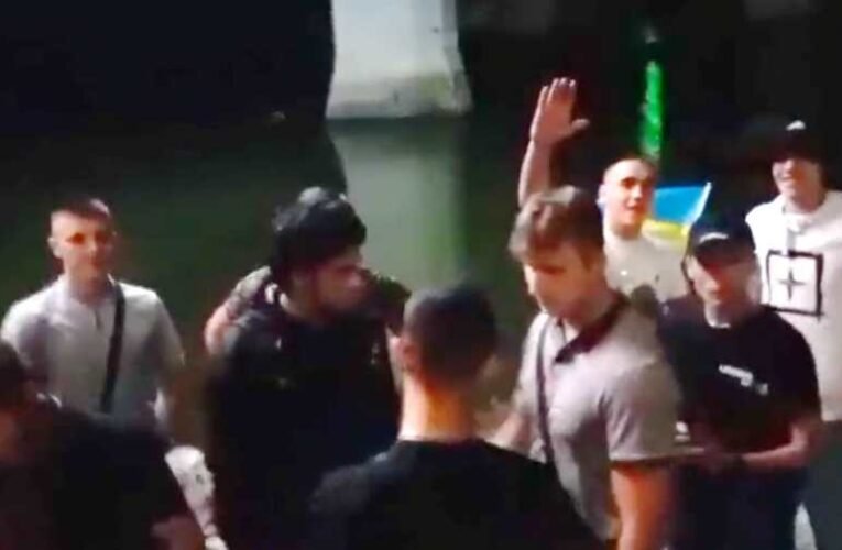 Varsóban ukránok vertek össze lengyeleket, mert nem mondták, hogy szlava ukrainyi (+videó)